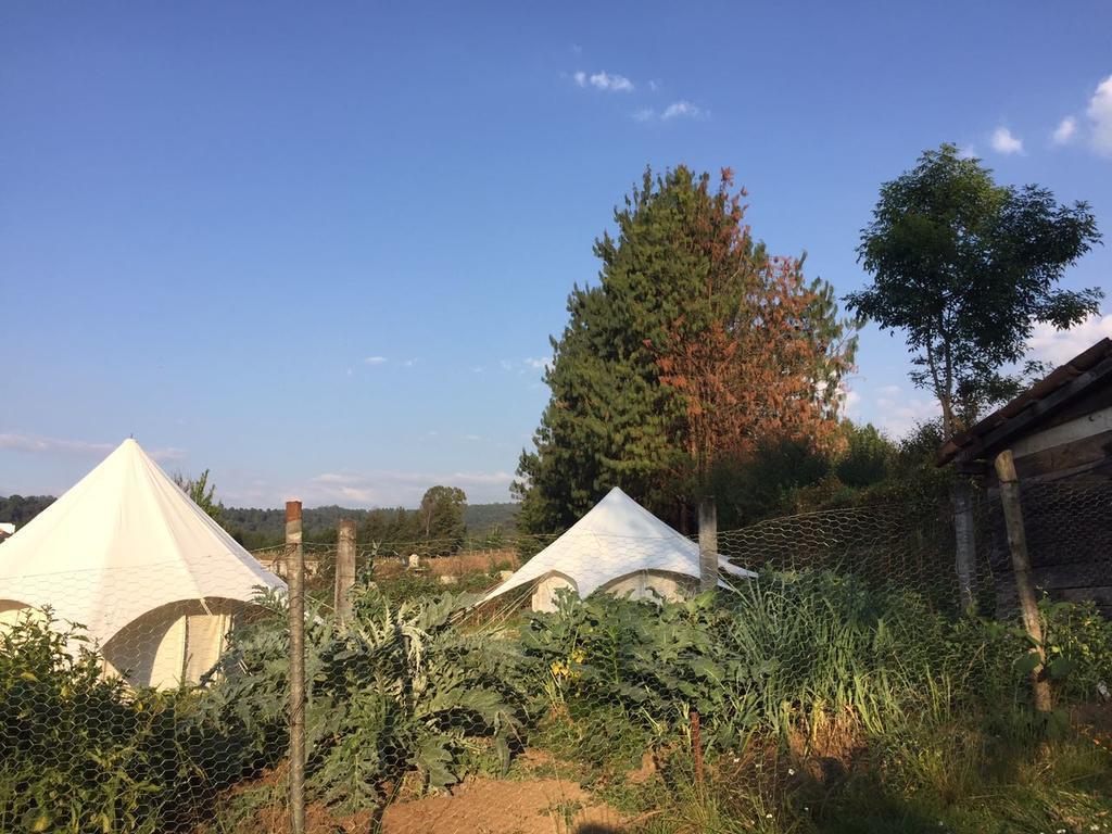 Acatitlan Glamping Hotel Valle de Bravo Buitenkant foto